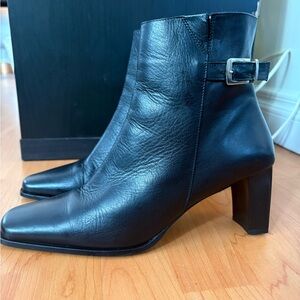 Roberto Vianni Black Leather Ankle Boots